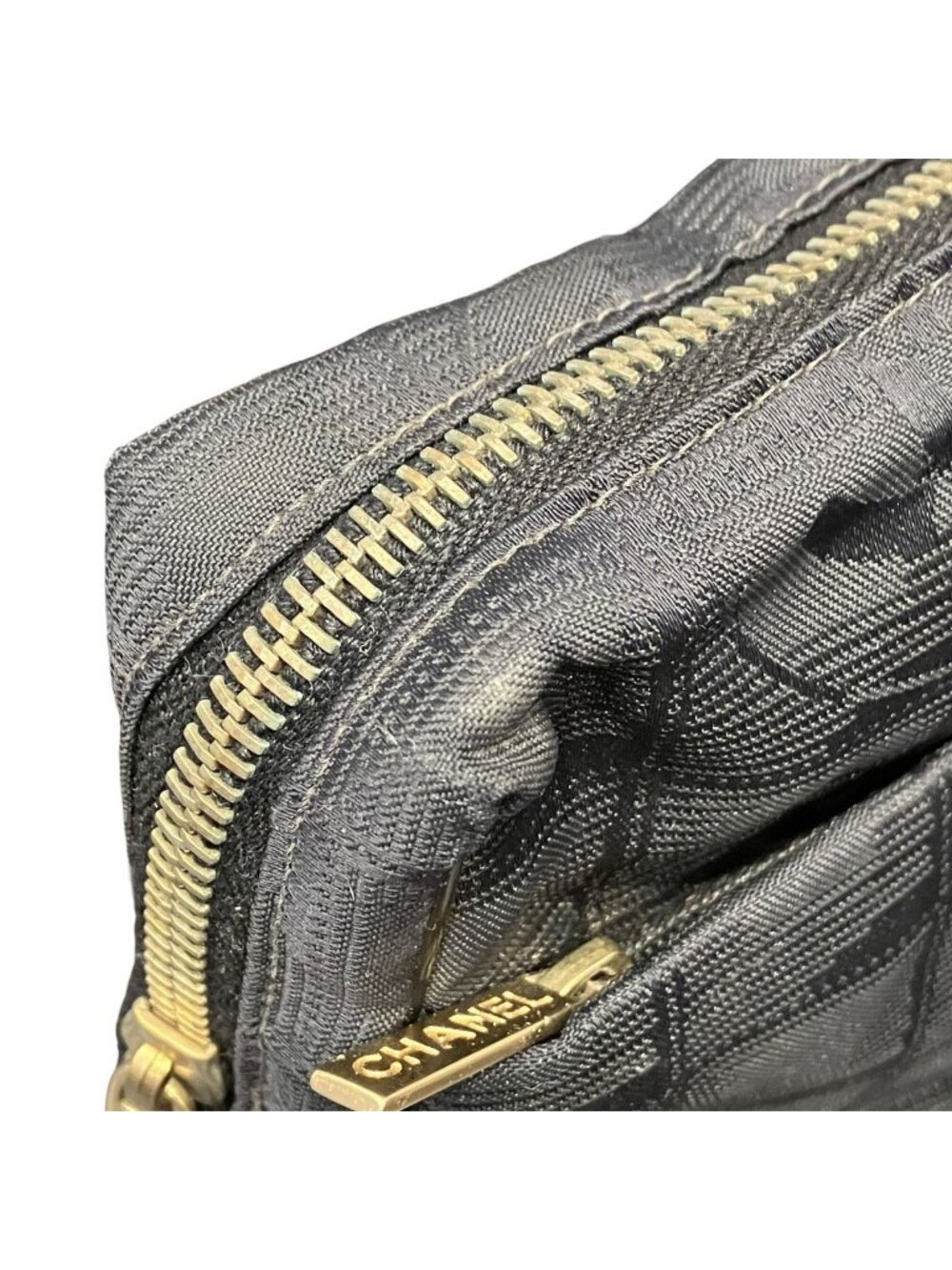 Chanel Waist Bag Nylon Leather - Picture 7 of 9